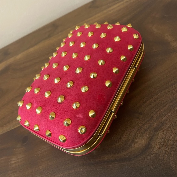 Gucci Broadway studded clutch bag - Picture 4 of 8